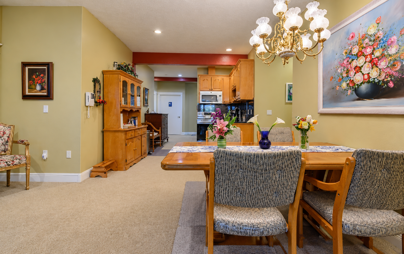 Brightened Traditional Dining Room Interior